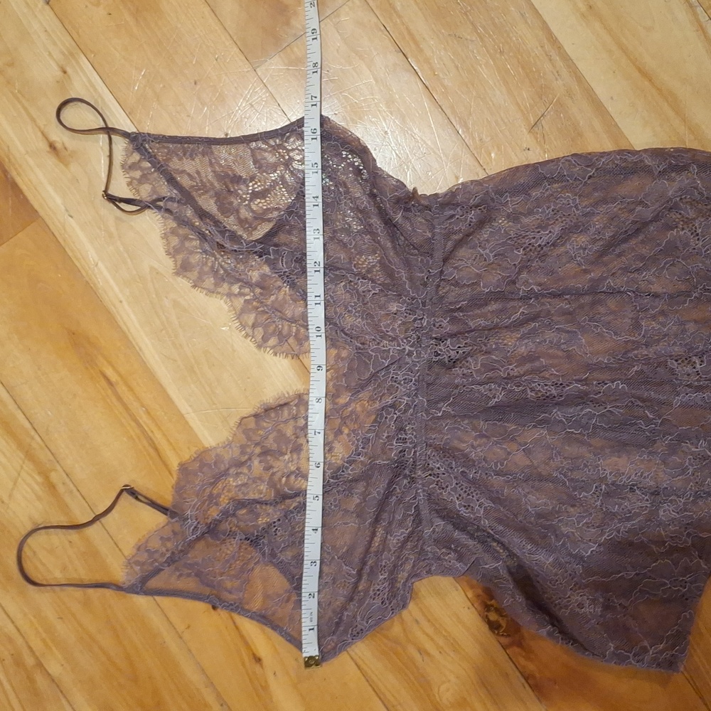 Victoria's Secret Dusty Purple Sheer Lace Romper Size Small Dark Academia - Picture 3 of 8